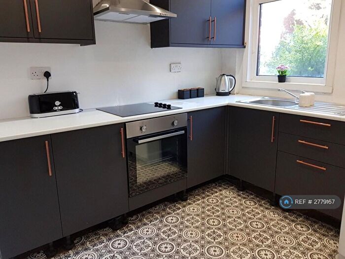 4 Bedroom Terraced House To Rent In Bala Street, Barnsley, S71