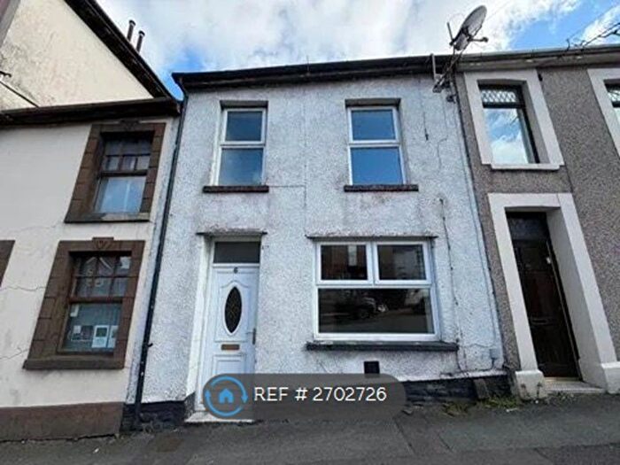 3 Bedroom Terraced House To Rent In Lewis Road, Neath, SA11