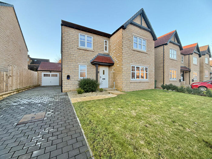 4 Bedroom Detached House For Sale In Waddle Road, Micklefield, LS25