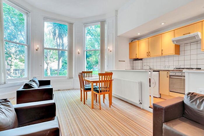 1 Bedroom Flat To Rent In Highbury New Park, Highbury, London, N5