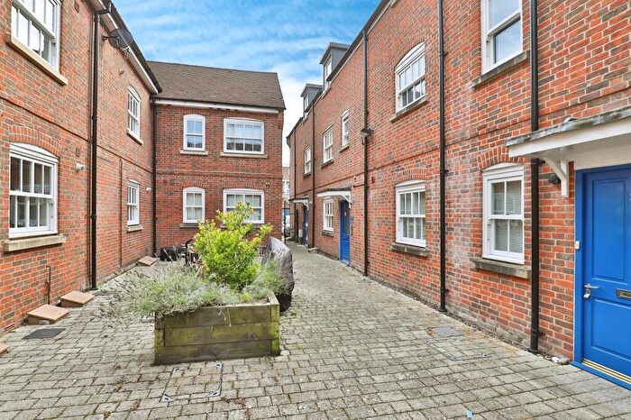 2 Bedroom Maisonette For Sale In Prosperous Street, Poole, BH15