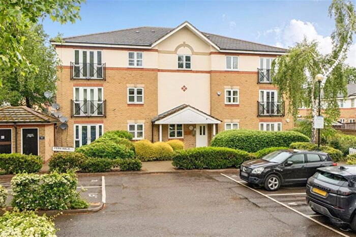 2 Bedroom Flat To Rent In Winter Lodge, SE16