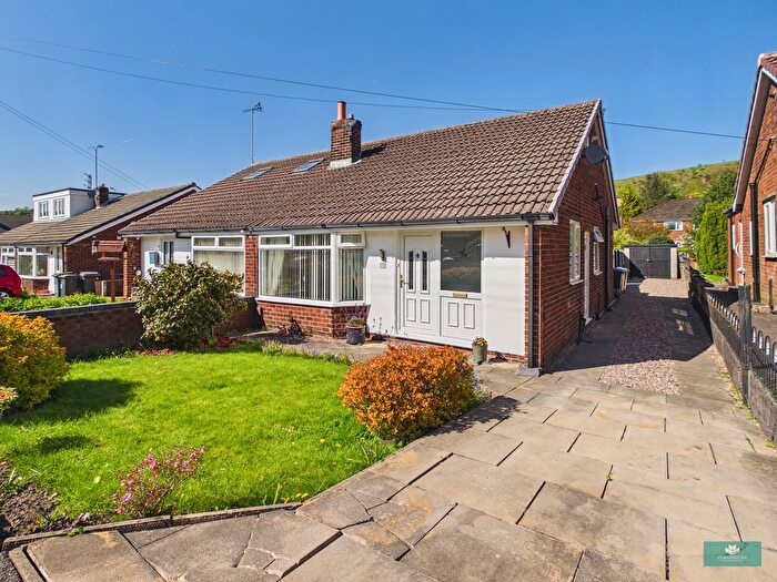 2 Bedroom Semi Detached Bungalow For Sale In Jordan Avenue, Shaw, OL2