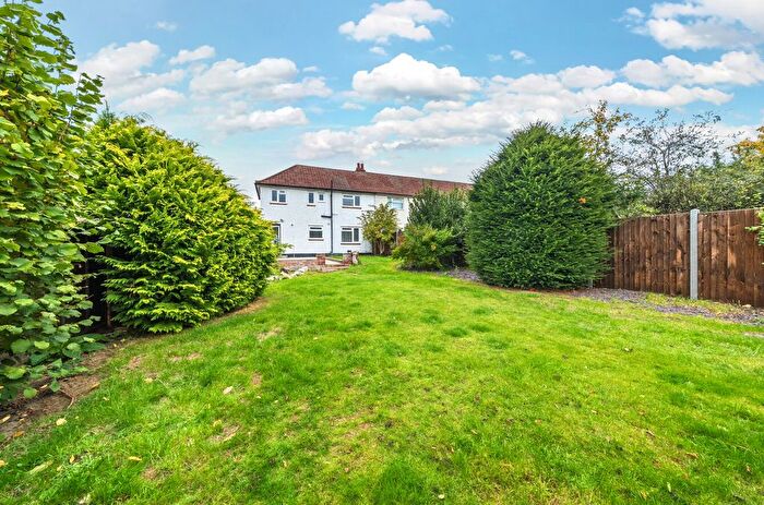 3 Bedroom End Terrace House For Sale In Holmcroft Way, Bromley, BR2
