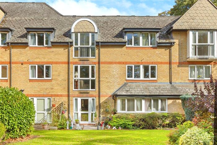 2 Bedroom Apartment For Sale In Hendon Grange, Leicester, LE2
