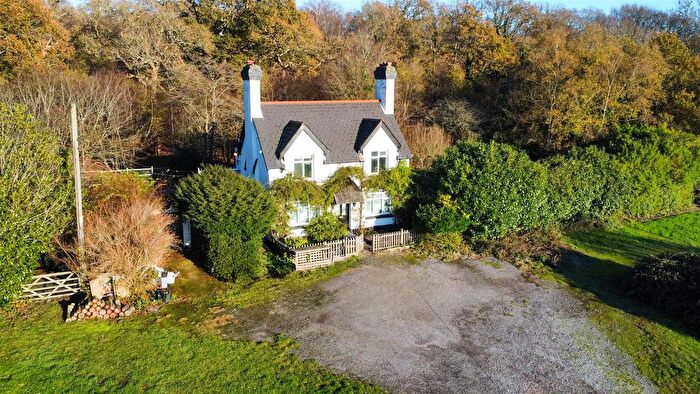 3 Bedroom Cottage For Sale In Breakspear Road North, Harefield, Uxbridge, UB9