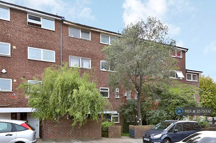 6 Bedroom Terraced House To Rent In Capstan Square, London, E14