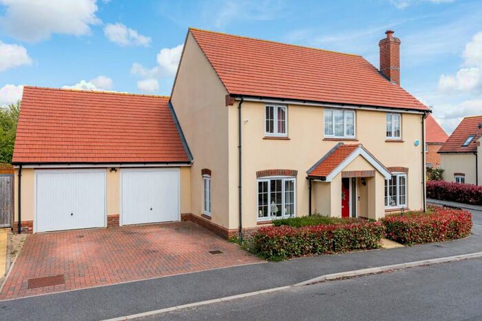 4 Bedroom Detached House For Sale In Holst Lane, Thaxted, Dunmow, Essex, CM6