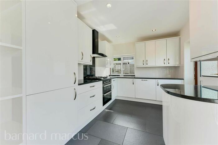 3 Bedroom Semi-Detached House To Rent In Ash Tree Way, Croydon, CR0