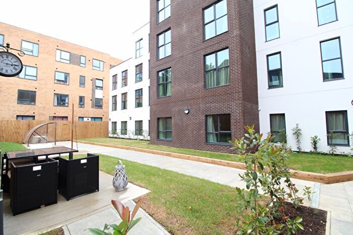 2 Bedroom Flat To Rent In Dudley Street, Luton, LU2