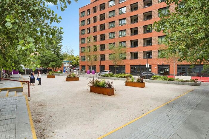 2 Bedroom Flat For Sale In Dipper Drive, London, E3