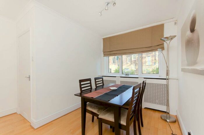 3 Bedroom Flat To Rent In Aquila Street, St John's Wood, London, NW8