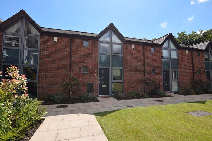 3 Bedroom Mews To Rent In Philip Godlee Lodge, Wilmslow Road, Manchester, M20