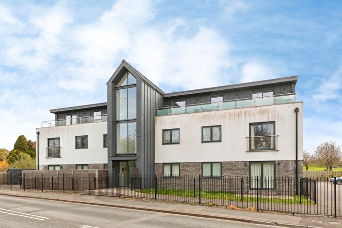 2 Bedroom Flat For Sale In Whitefield Road, Bristol, BS5