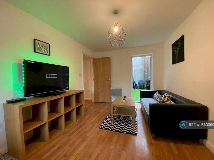 1 Bedroom Flat To Rent In Humberstone Gate, Leicester, LE1