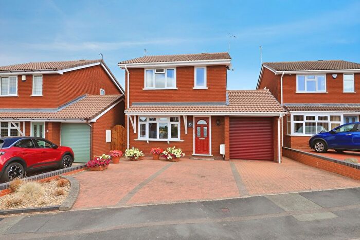 3 Bedroom Detached House For Sale In Richmond Drive, Perton, Wolverhampton, Staffordshire, WV6