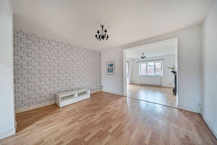 3 Bedroom Property To Rent In Downbarns Road, Ruislip, HA4