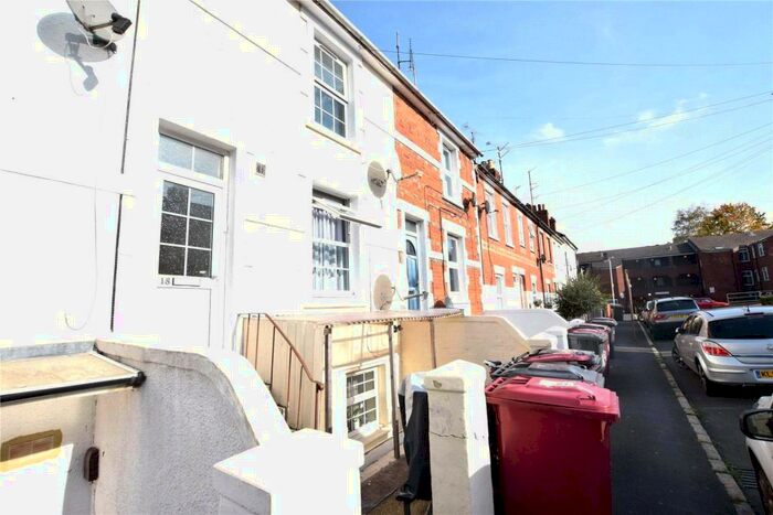 2 Bedroom Apartment To Rent In William Street, Reading, Berkshire, RG1
