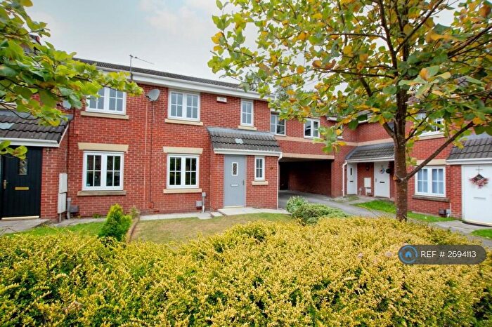 3 Bedroom Semi Detached House To Rent In Lawndale Drive, Worsley, Manchester, M28