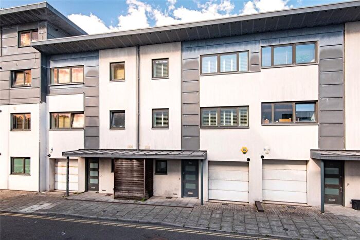 3 Bedroom House To Rent In Stroudley Road, Brighton, East Sussex, BN1