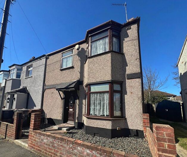 4 Bedroom Terraced House To Rent In Heath Road, Chadwell Heath, RM6