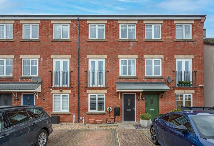 3 Bedroom Town House For Sale In Brookwood Way, Buckshaw Village, Chorley, PR7