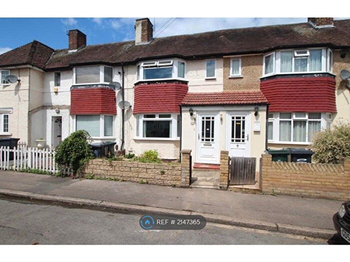 2 Bedroom Terraced House To Rent In Ingram Road, Dartford, DA1