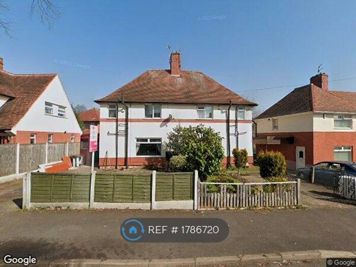 3 Bedroom Semi-Detached House To Rent In Grindon Crescent, Nottingham, NG6