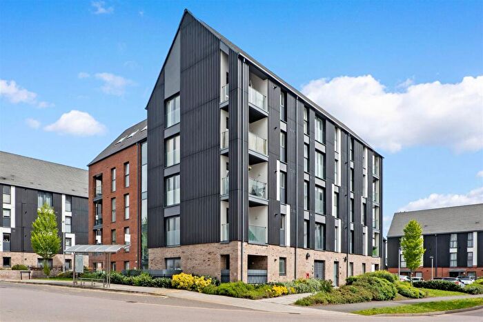 2 Bedroom Apartment For Sale In Stephenson Row, Stratford-Upon-Avon, CV37