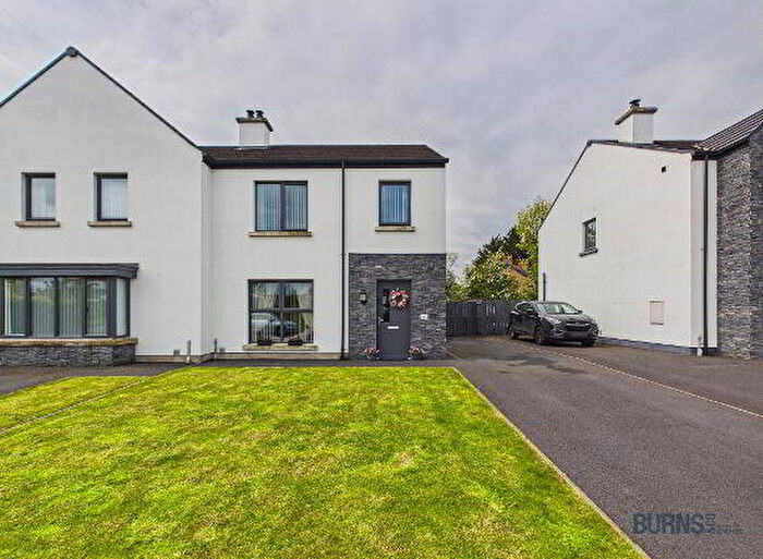 3 Bedroom Semi-Detached House For Sale In Glovers Lane, Toomebridge, BT41