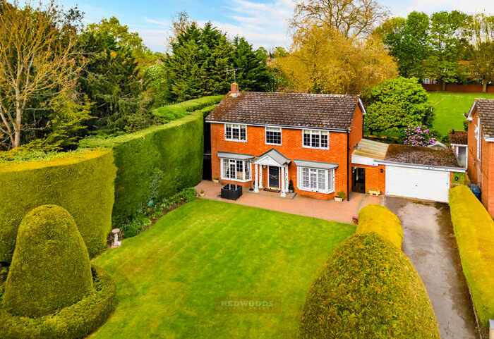 4 Bedroom Detached House For Sale In Harwood Gardens, SL4