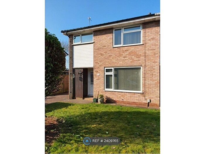 3 Bedroom Semi-Detached House To Rent In Brookwillows, Stafford, ST17