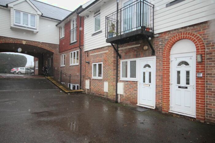 1 Bedroom Flat To Rent In High Street, Uckfield TN22