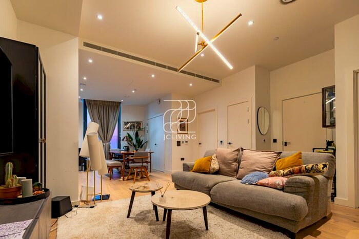 2 Bedroom Flat To Rent In Brackley Street, Golden Lane, London, EC1Y