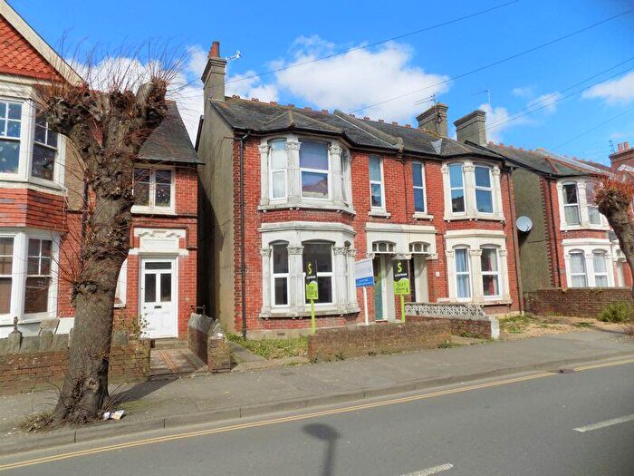 2 Bedroom Flat To Rent In Canada Grove, Bognor Regis, PO21