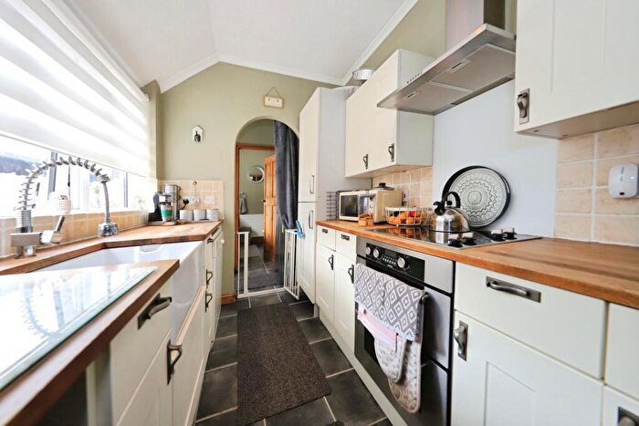 3 Bedroom Semi-Detached House For Sale In Connaught Avenue, Kidderminster, Worcestershire, DY11