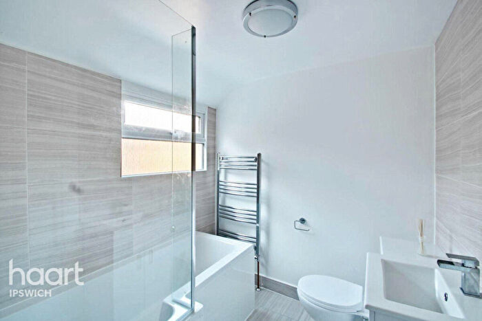 3 Bedroom Terraced House For Sale In Cullingham Road, Ipswich, IP1