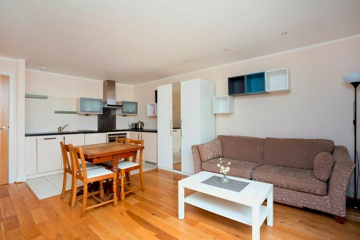 Studio To Rent In Meridian Court, Bermondsey, SE16
