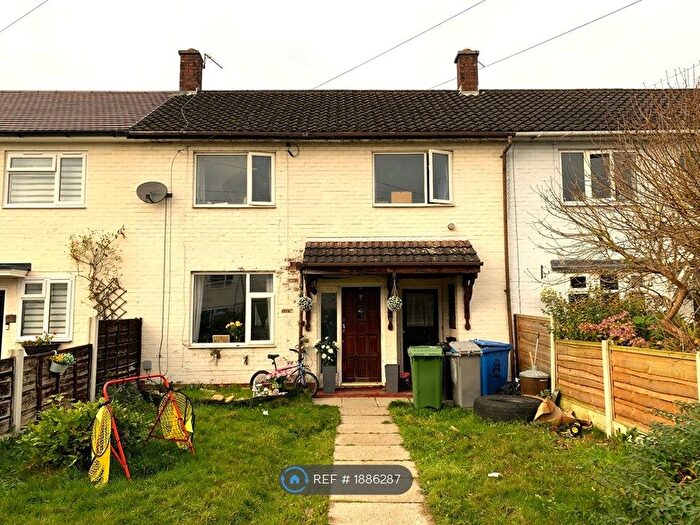 3 Bedroom Terraced House To Rent In Poplar Walk, Partington, Manchester, M31