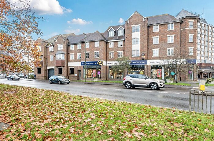 1 Bedroom Flat For Sale In Sussex Gate, Sussex Road, Haywards Heath, RH16
