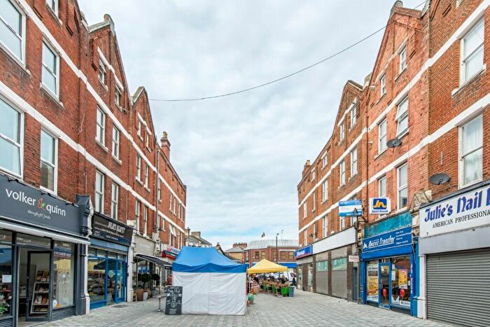 1 Bedroom Flat To Rent In Hildreth Street, London, SW12