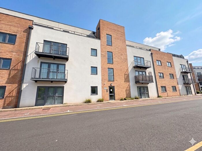 1 Bedroom Flat For Sale In Heather Apartments, Cypress Road, Luton, Bedfordshire, LU1
