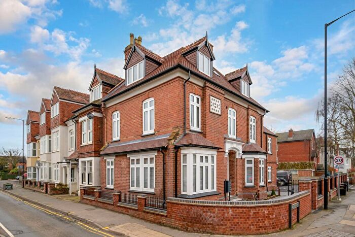 1 Bedroom Flat To Rent In Waverley Road, Kenilworth, CV8