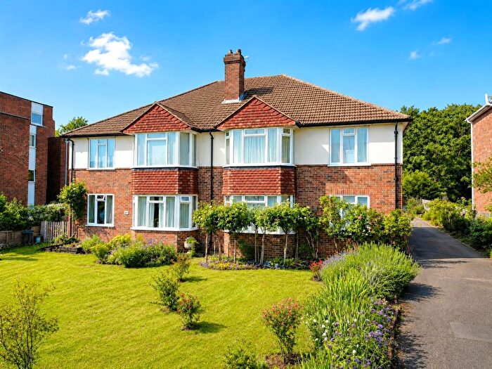 2 Bedroom Maisonette For Sale In Albemarle Road, Beckenham, BR3
