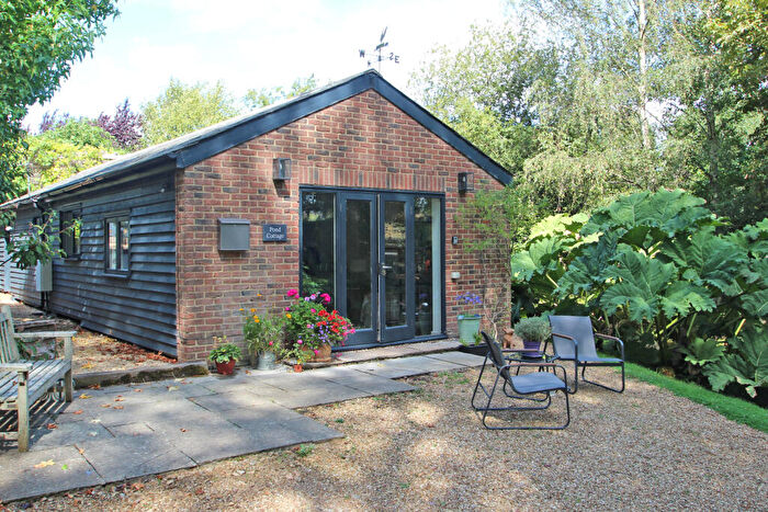 2 Bedroom Bungalow To Rent In Pond Cottage, Main Road, Horringford, Arreton, PO30