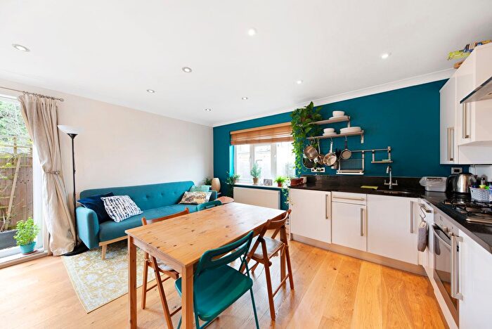 1 Bedroom Flat To Rent In Marlborough Road, Colliers Wood, London, SW19