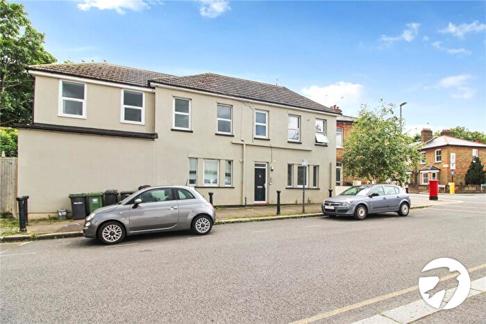Studio To Rent In Dermody Road, Lewisham, London, SE13