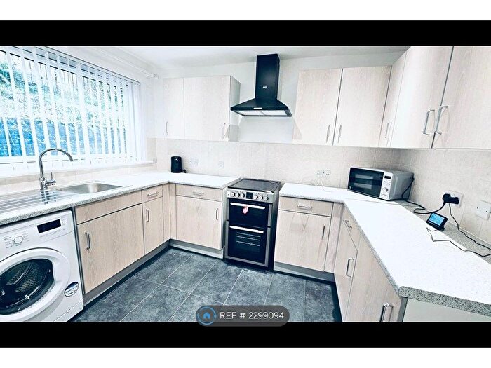 3 Bedroom Terraced House To Rent In Crofthead Court, Stirling, FK8