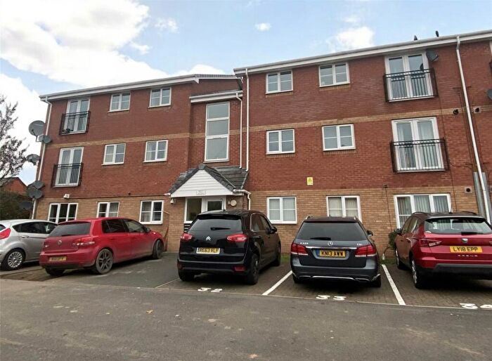 2 Bedroom Apartment For Sale In Signet Square, Stoke, Coventry, CV2