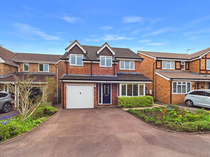 4 Bedroom Detached House For Sale In Carters Ride, Stoke Mandeville, HP22